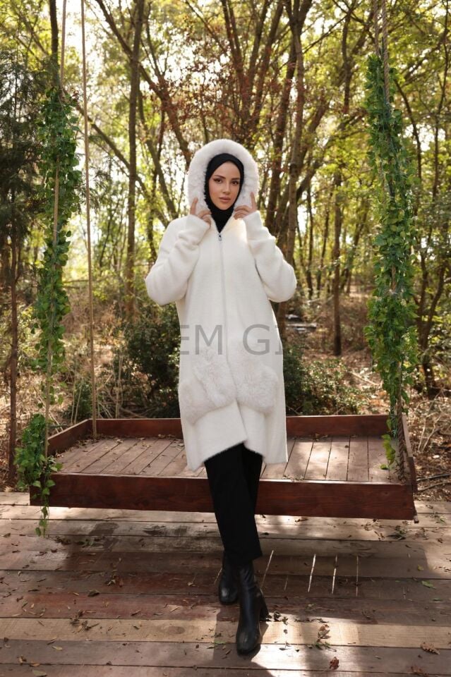 SÜSSÜ CEBİ KÜRKLÜ ANGORA HIRKA 144
