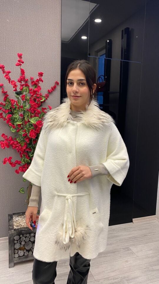 SÜSSÜ ANGORA BAĞCIKLI CEKET