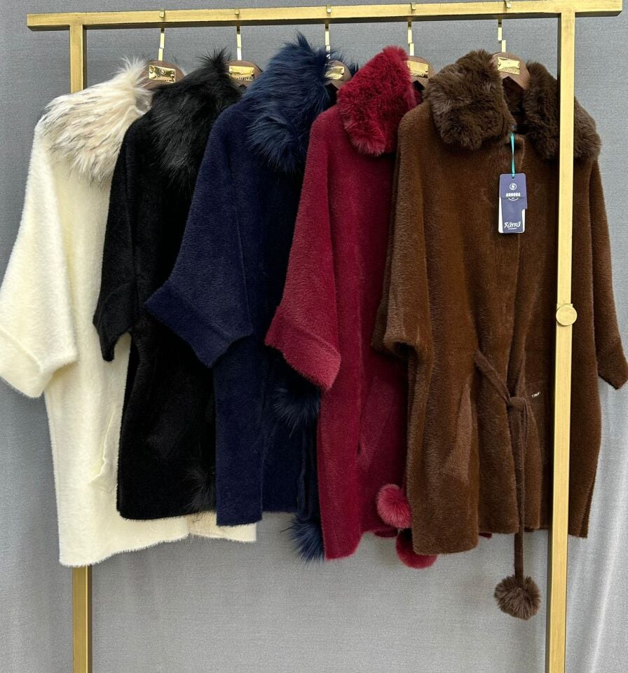 SÜSSÜ ANGORA BAĞCIKLI CEKET