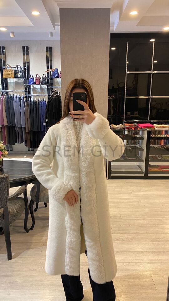 SÜSSÜ ÖNÜ KÜRKLÜ ANGORA HIRKA 149